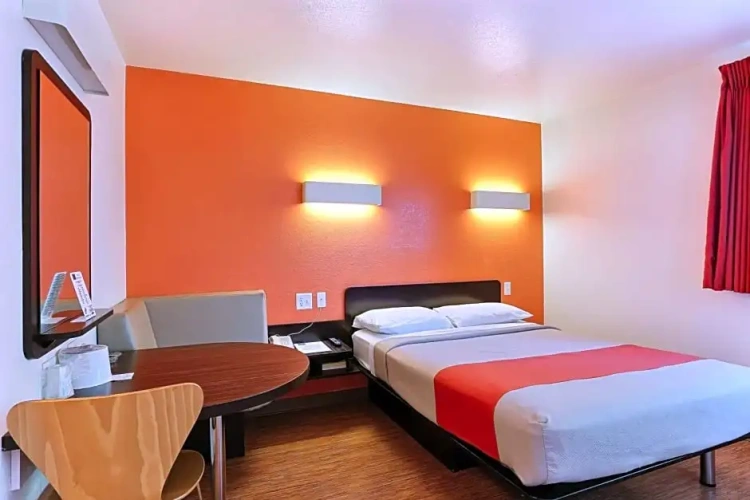 Standard Double Basement room