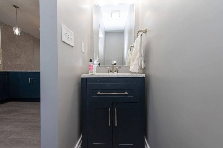 The Incline Suite 2