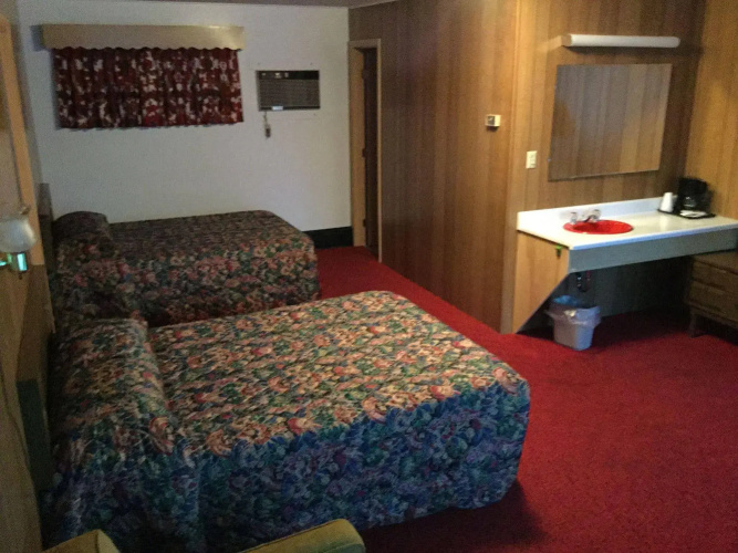 Cedars Motel