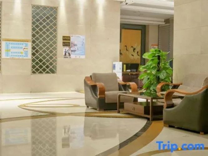 Yi Feng Business Hotel