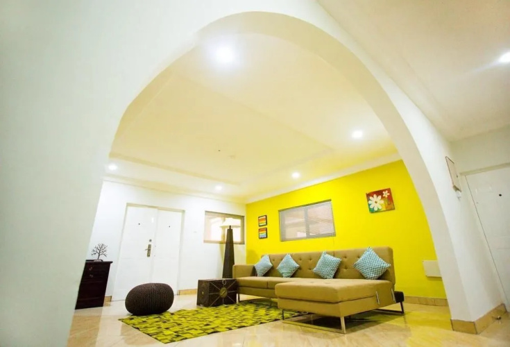 Earl Heights Suites Hotel