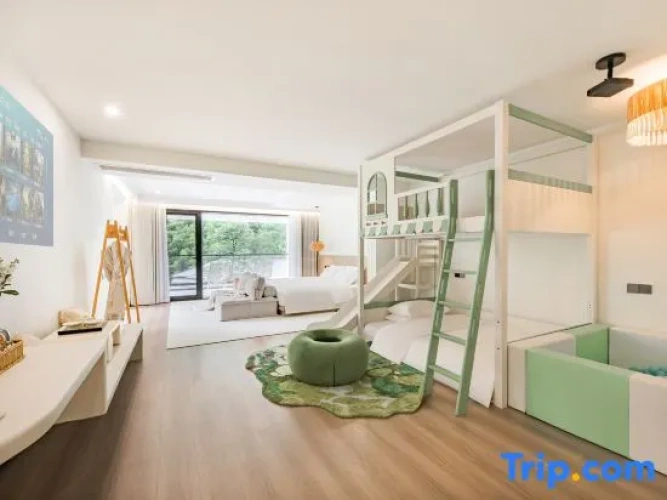 5 Bedrooms Deluxe room with river view