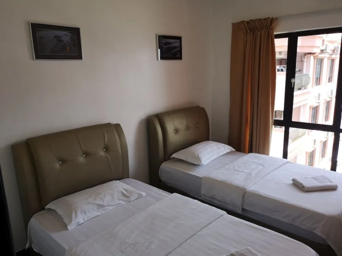 3 Bedrooms Standard Apartment with balcony and with city view