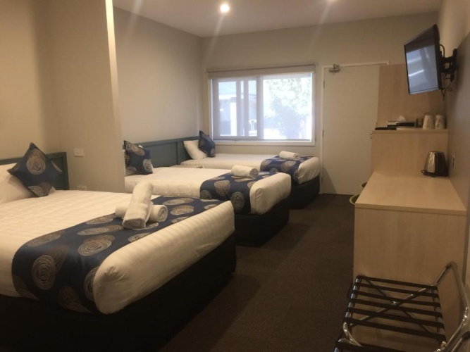 Standard Quadruple room