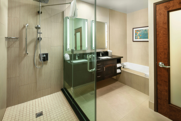DoubleTree by Hilton Claremont photo 12
