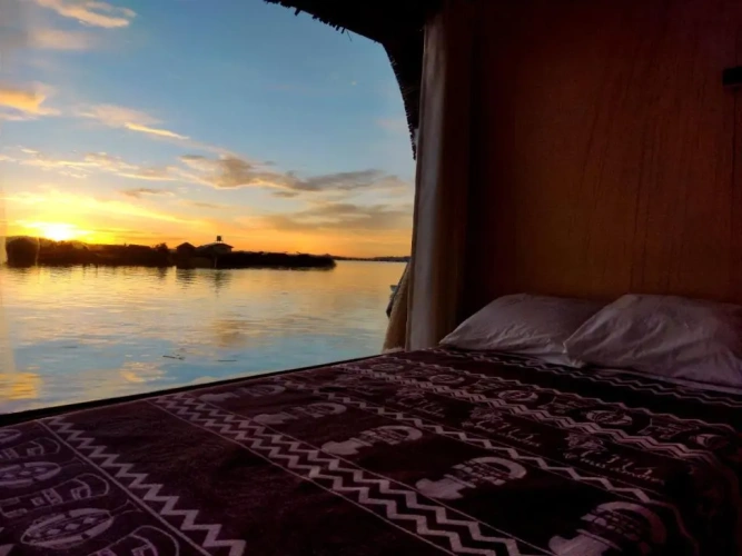 Standard Double room with lake view