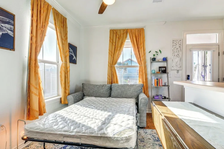 2 Bedrooms Cottage