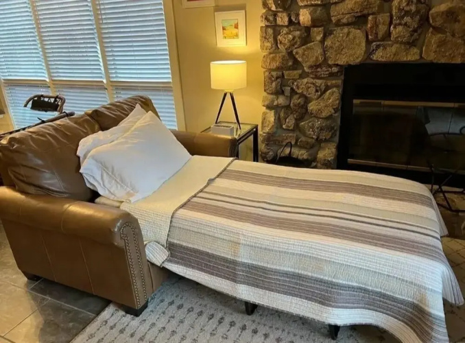 The Bear Den