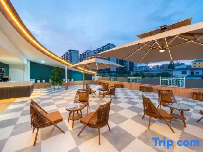Wangshu Nanshe · WS | Mid-century Modern Style Designed Vacation Homestay