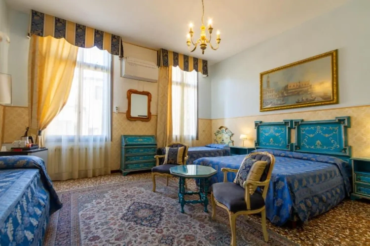 Superior Quadruple room