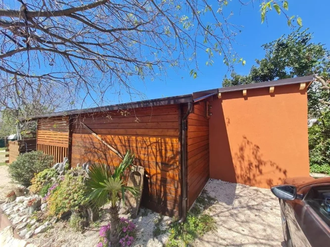 1 Bedroom Bungalow