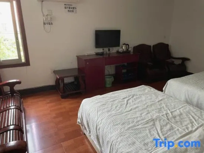 Economy Twin room