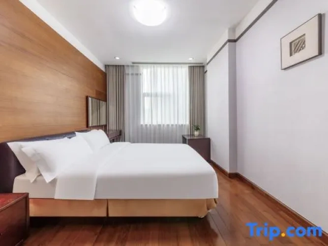 3 Bedrooms Suite with city view