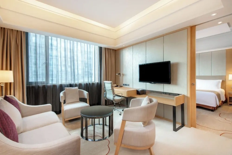 1 Bedroom Suite