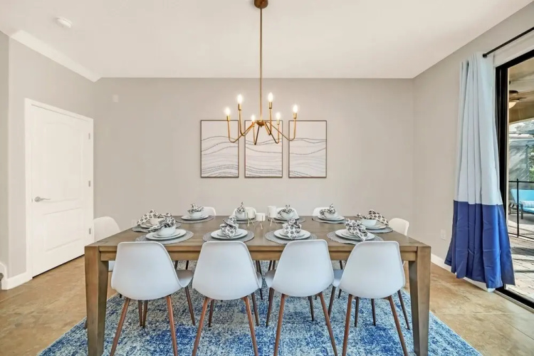 Spacious Home Near Disney
