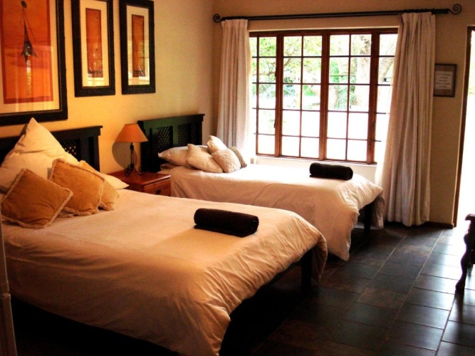 1 Bedroom Deluxe Suite