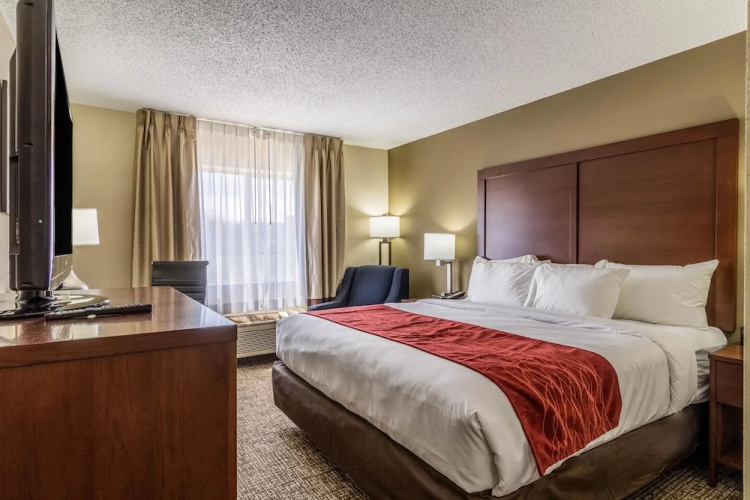 All American Inn & Suites Norwalk