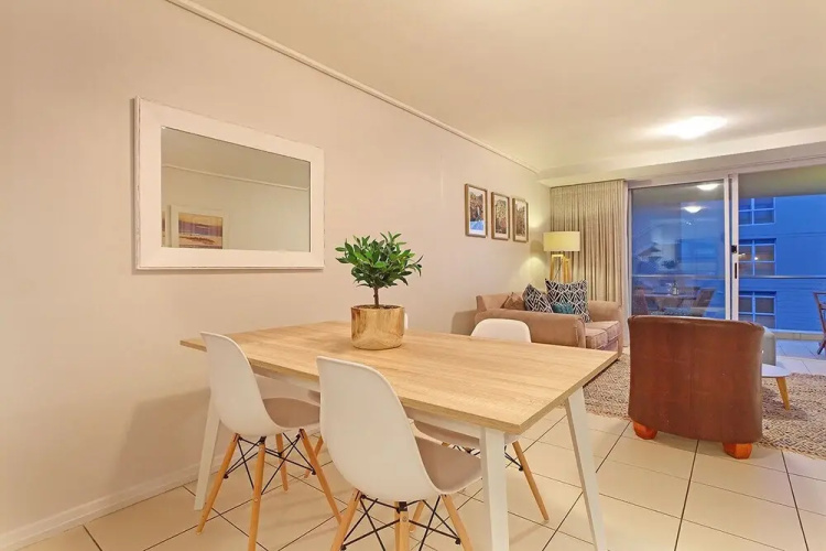 Lagoon Beach 231