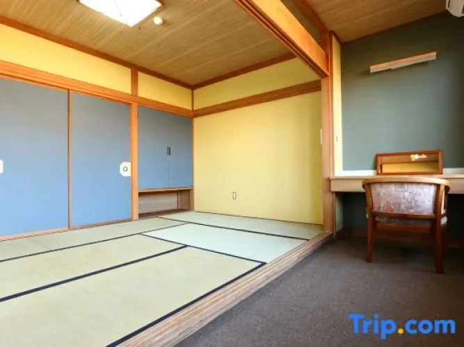 Standard room with mountain view