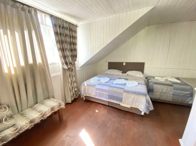 Economy Triple room
