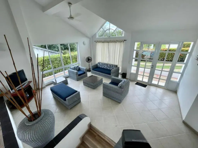 ESPECTACULAR Casa Quinta en Melgar