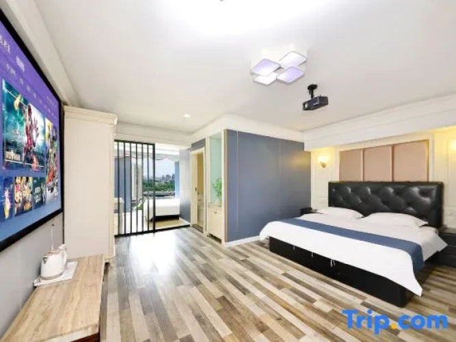 Deluxe Family room