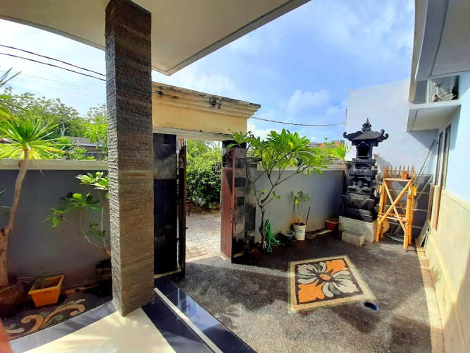 Safe House Bed and Breakfast - Hostel - Adults Ony