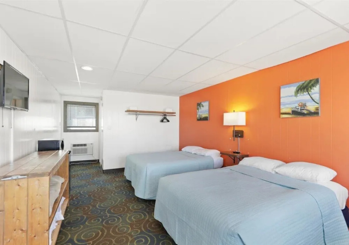 Blue Wave Inn