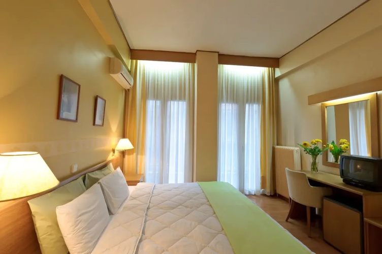 Anesis Hotel