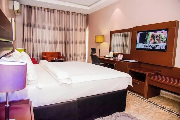 Westend Suites