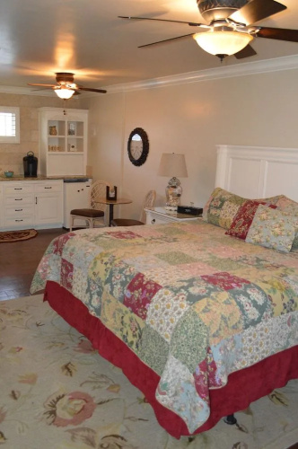 Beachcomber Inn