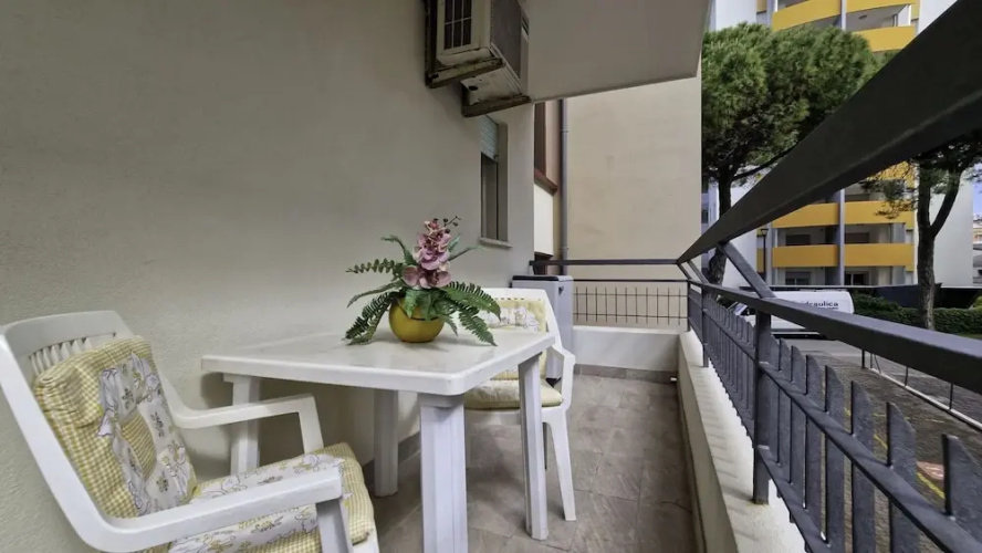 Cozy Flat 80mt From the Beach-beahost