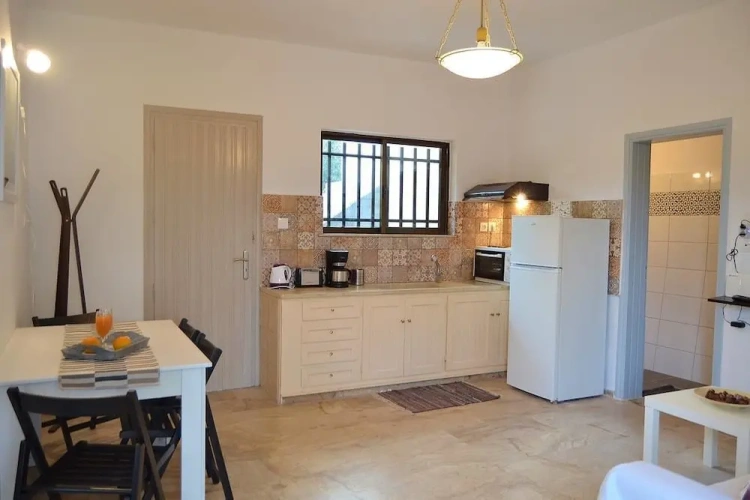 2 Bedrooms Apartment with mountain view