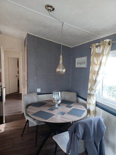 Daisy's Luxury Caravan