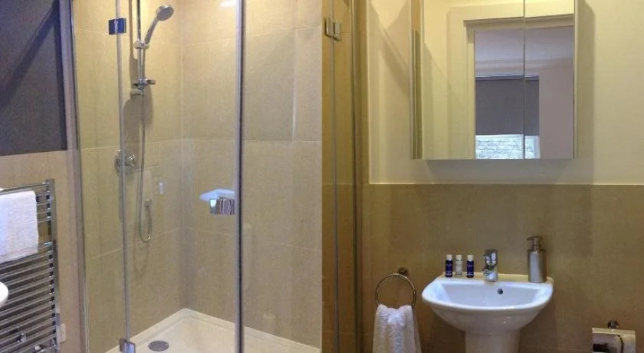 Camden Central Apartment