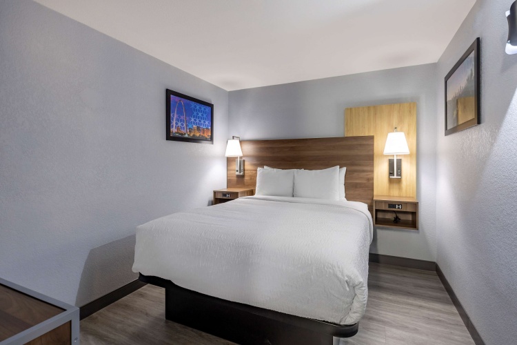Double Separate Living Area | Suite
