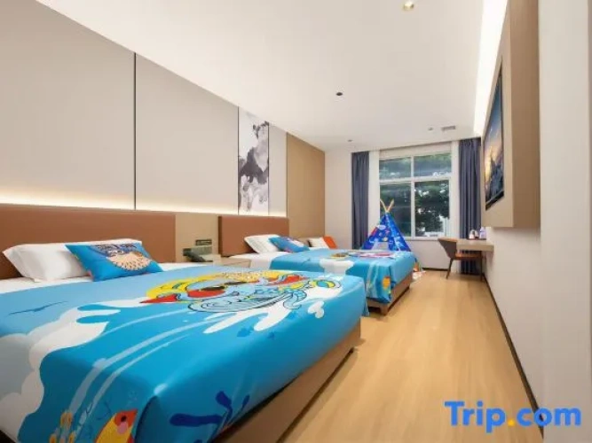 Standard Twin Family room