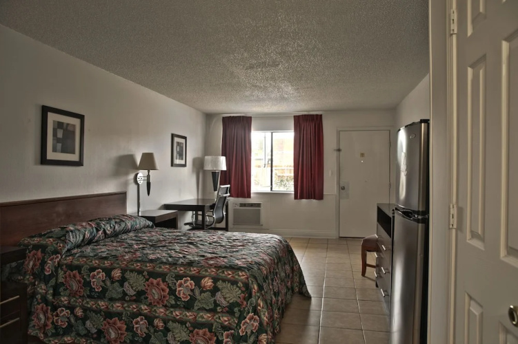 Western Inn
