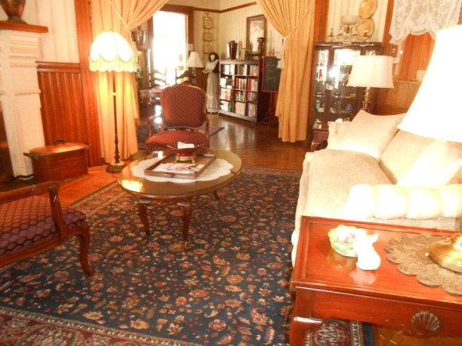 Rockwell Falls Inn and Wine Bar
