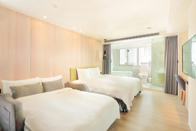 Green Hotel - West District