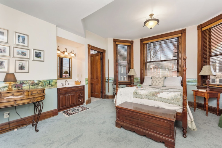 Moon River Bed and Breakfast
