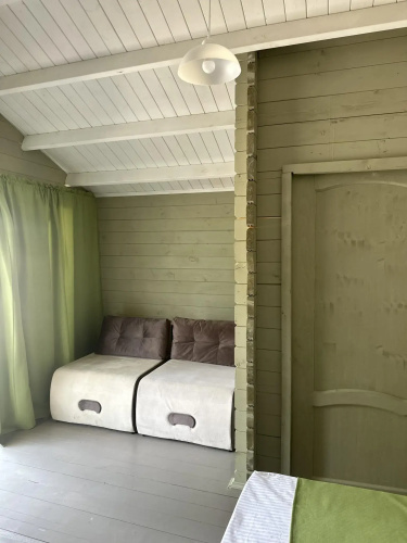 Hotel 12