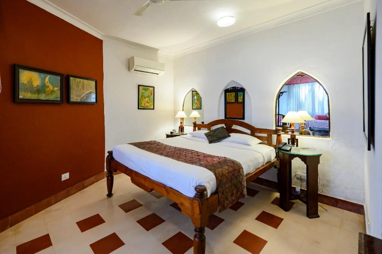 Royal room