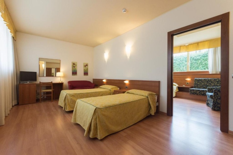 Standard Double room with view