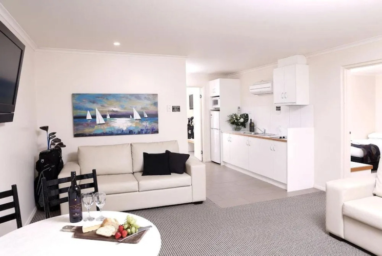 Murray Downs Resort