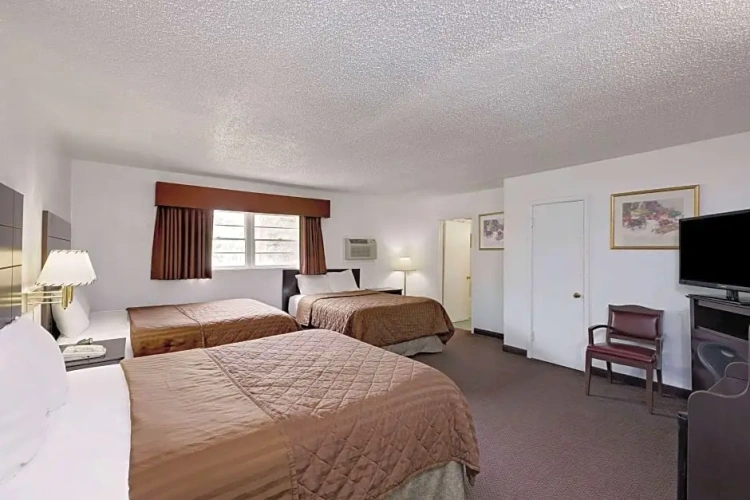 Deluxe Quadruple room