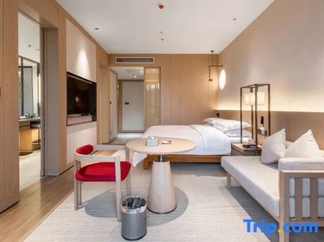 Luxury Double Suite with garden view