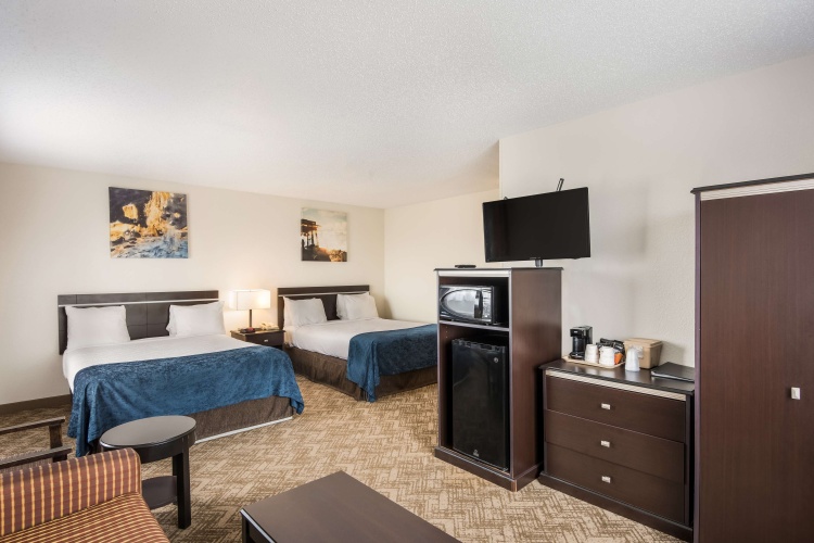 Quadruple Suite