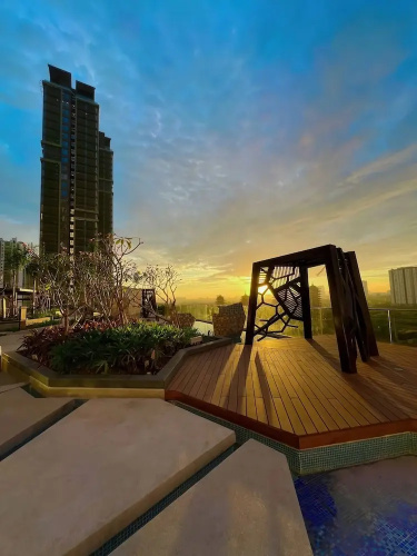 Lumiere Riverside - Luxury Condo District 2