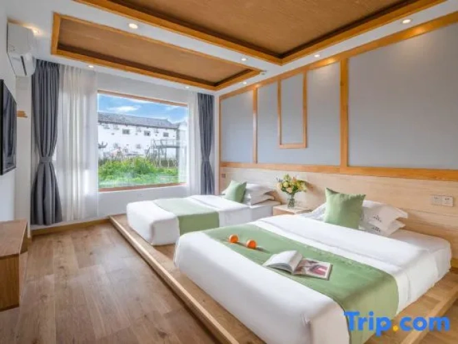 Standard Family room with river view